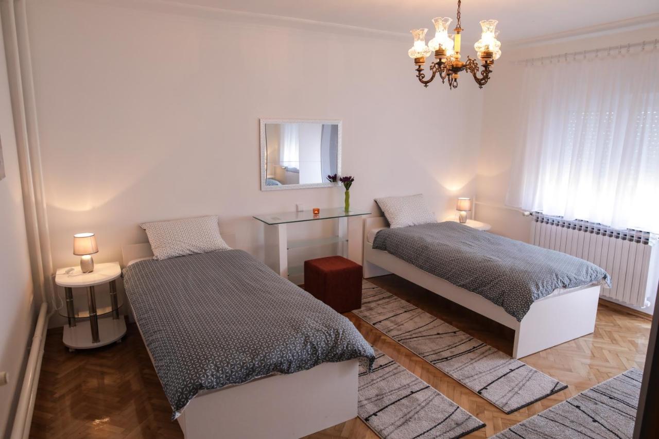 Apartman Kaya Daire Ðakovo Dış mekan fotoğraf