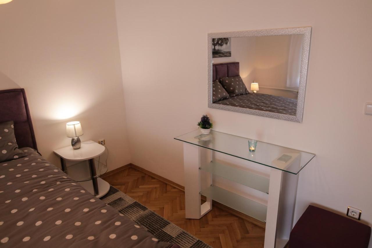 Apartman Kaya Daire Ðakovo Dış mekan fotoğraf